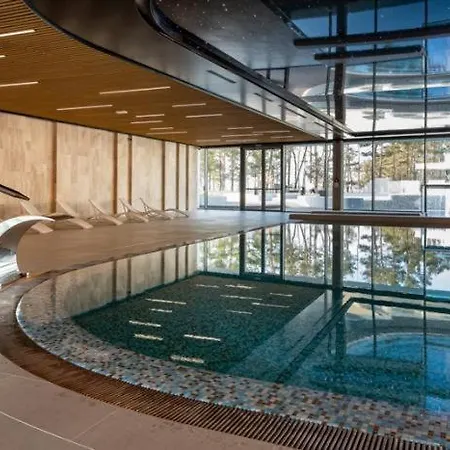 Wave & 酒店 米兹多洛杰